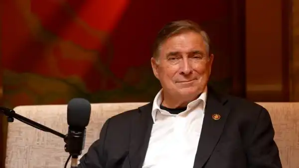 Jeffrey Greene shares stories of the Flying Tigers and the Chinese people who supported them with CGTN in the podcast series Ni How Are You. [Photo: CGTN]
