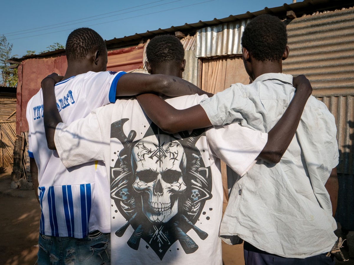 Active and former gang members try to support each other to get out of the gangs in Gudele, in South Sudan’s capital, Juba (Photograph by Florence Miettaux)