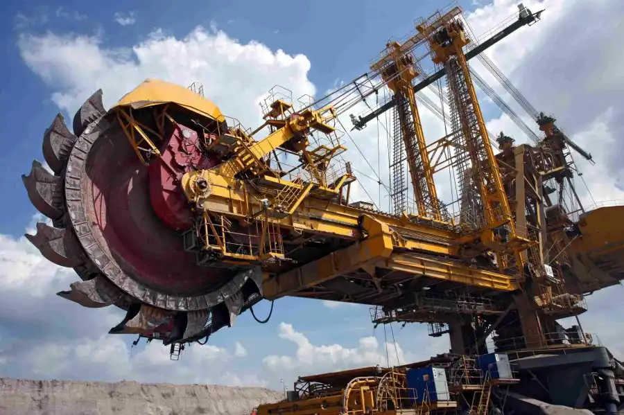Bucket wheel excavator (Shutterstock)
