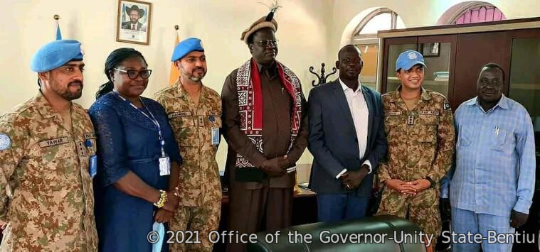 Pakistan Protection Force Unit In Unity State Crown Governor Manytuil With Gift Of Recognition As Part Of Their Tradition Pakistan Protection Force Unit In Unity State Crown Governor Manytuil With Gift Of Recognition As Part Of Their Tradition