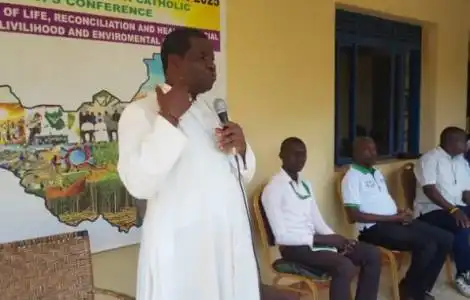 St. Theresa Mission Hospital launches Ebola awareness campaign (Photo Credit: EHK / Fides News Agency)