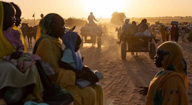 Sudanese refugees arrive at the border town of Adre, Chad. (file)