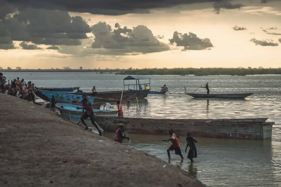Without drainage and dyke maintenance, Bentiu displacement camp faces high flood risk this rainy season, threatening thousands with further displacement (Photo: IOM/Muse Mohammed)