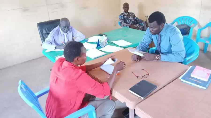 Judge and defense lawyer during the court session in leer (Photo Credit: UNMISS)